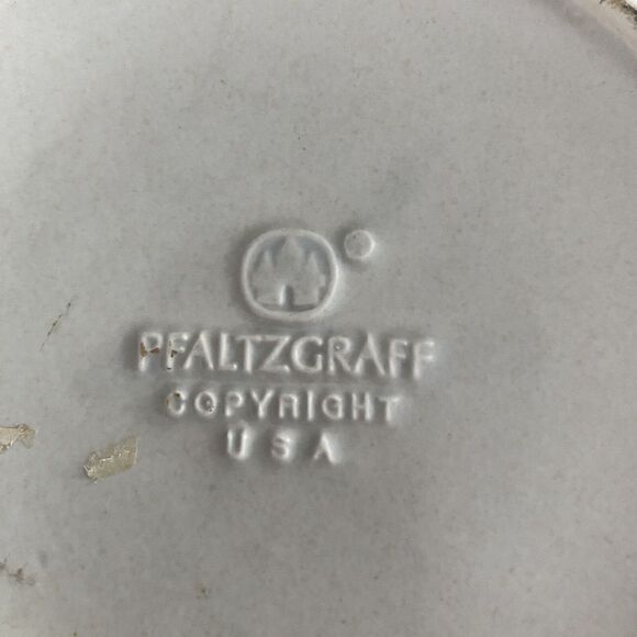 Pfaltzgraff Stoneware "Yorktowne" Basket Weave Textured White Wicker Like Handle - Picture 7 of 7